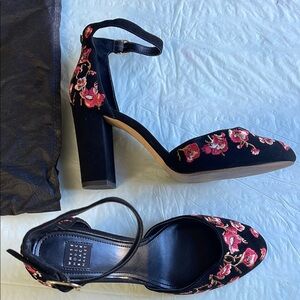 White House, Black Market Pink Floral Embroidered Velvet 4” Chunky Heels